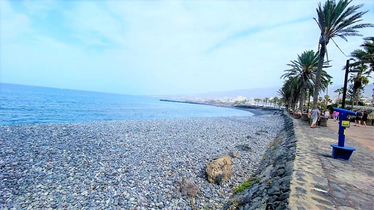 Beach And Pool In Playa De Las Americas Playa de las Americas (Tenerife) Exterior foto