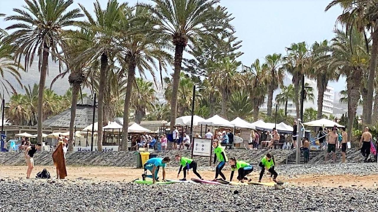 Beach And Pool In Playa De Las Americas Playa de las Americas (Tenerife) Exterior foto